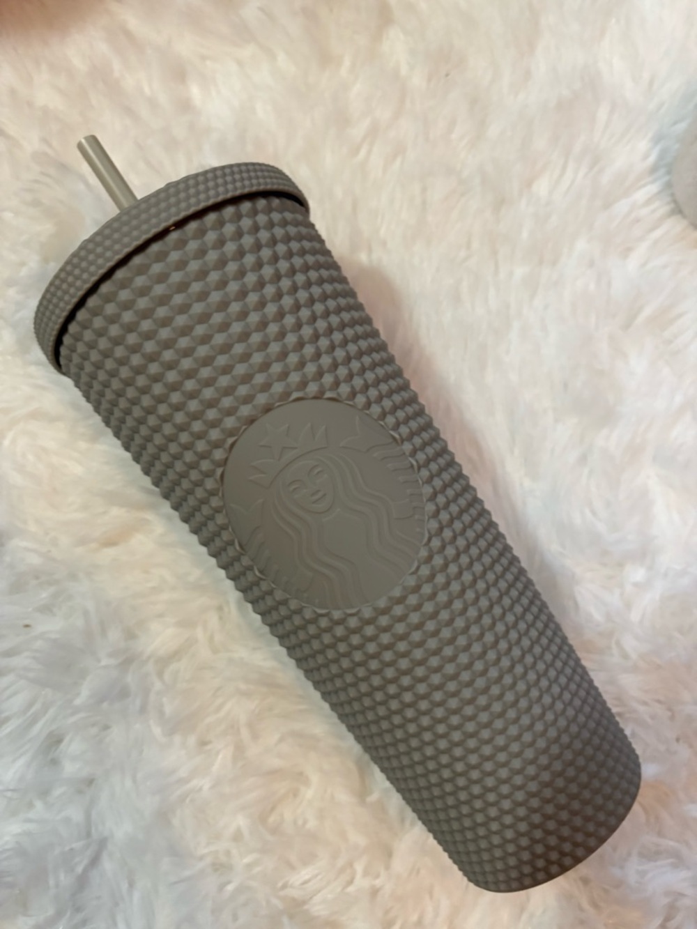 Price FIRM New Starbucks Gray Soft Touch Matte Studded Tumbler - Picture 2 of 5